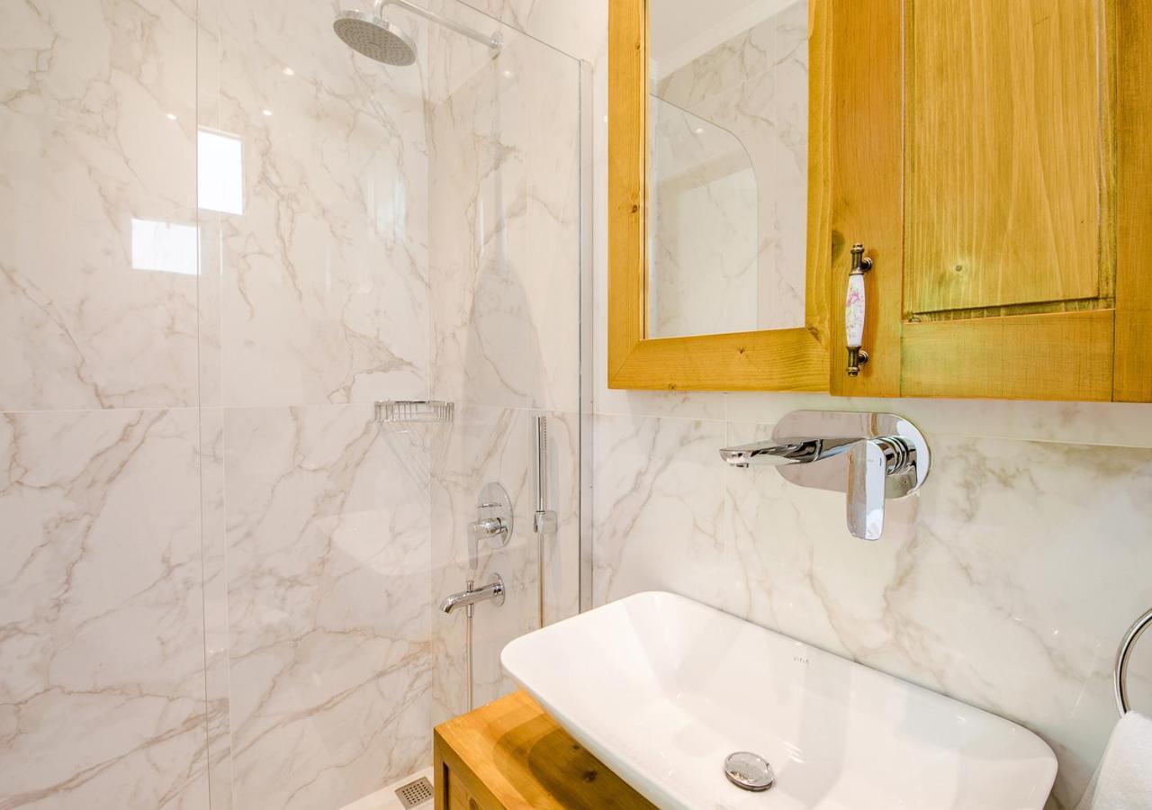 Villa 2 Sleeps 4 Isolated Honeymoon-Villa Sardunya 카스 외부 사진