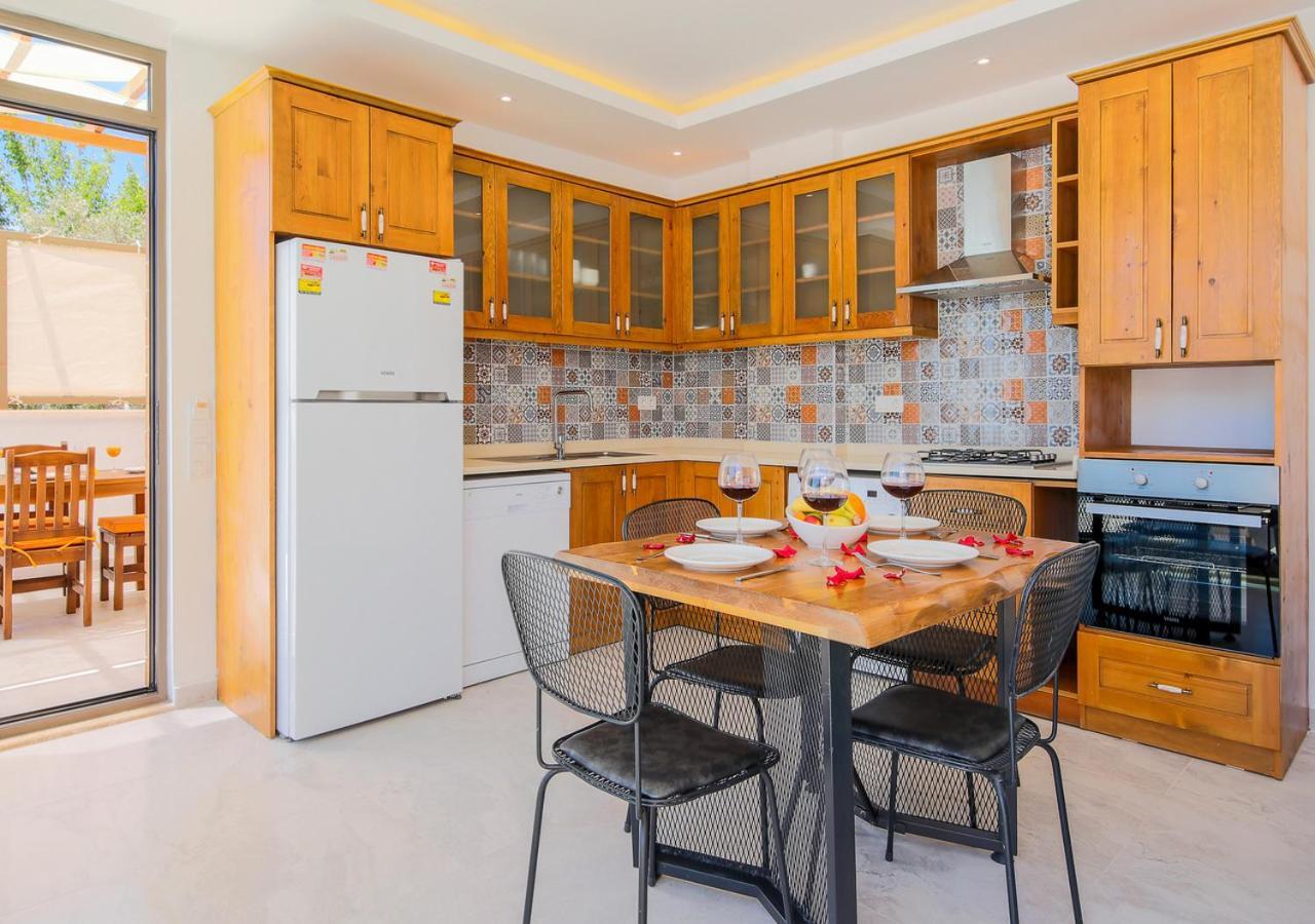 Villa 2 Sleeps 4 Isolated Honeymoon-Villa Sardunya 카스 외부 사진